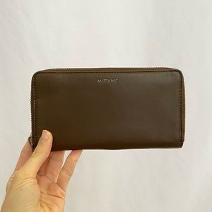 Matt&nat wallet